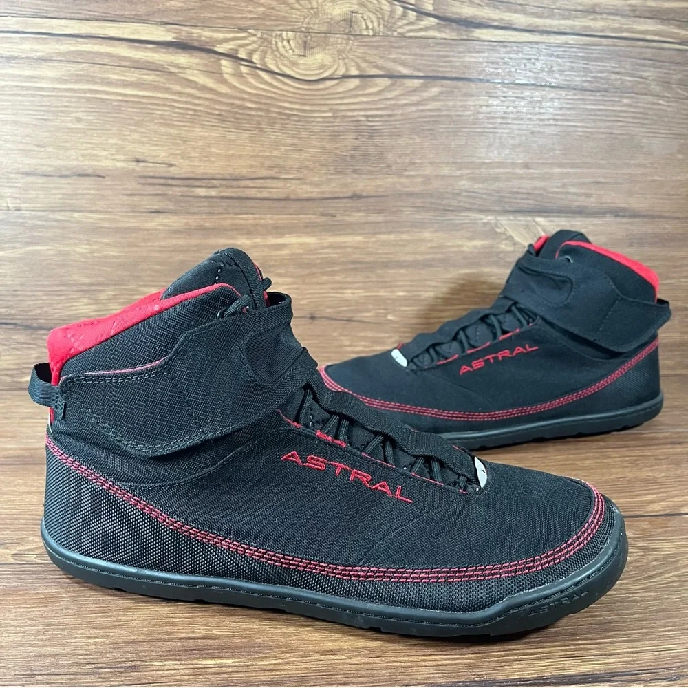 Astral Hiyak Hiking Water Shoes Black Men’s Size 10 Shoes Lace Up Sneakers